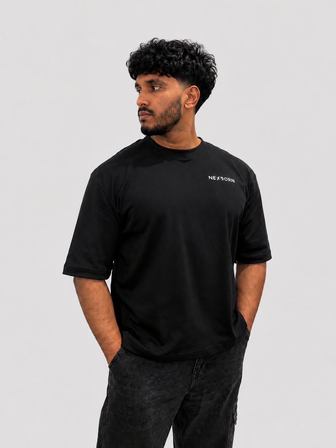 NEXBORN ESSENTIAL OVERSIZED TEE